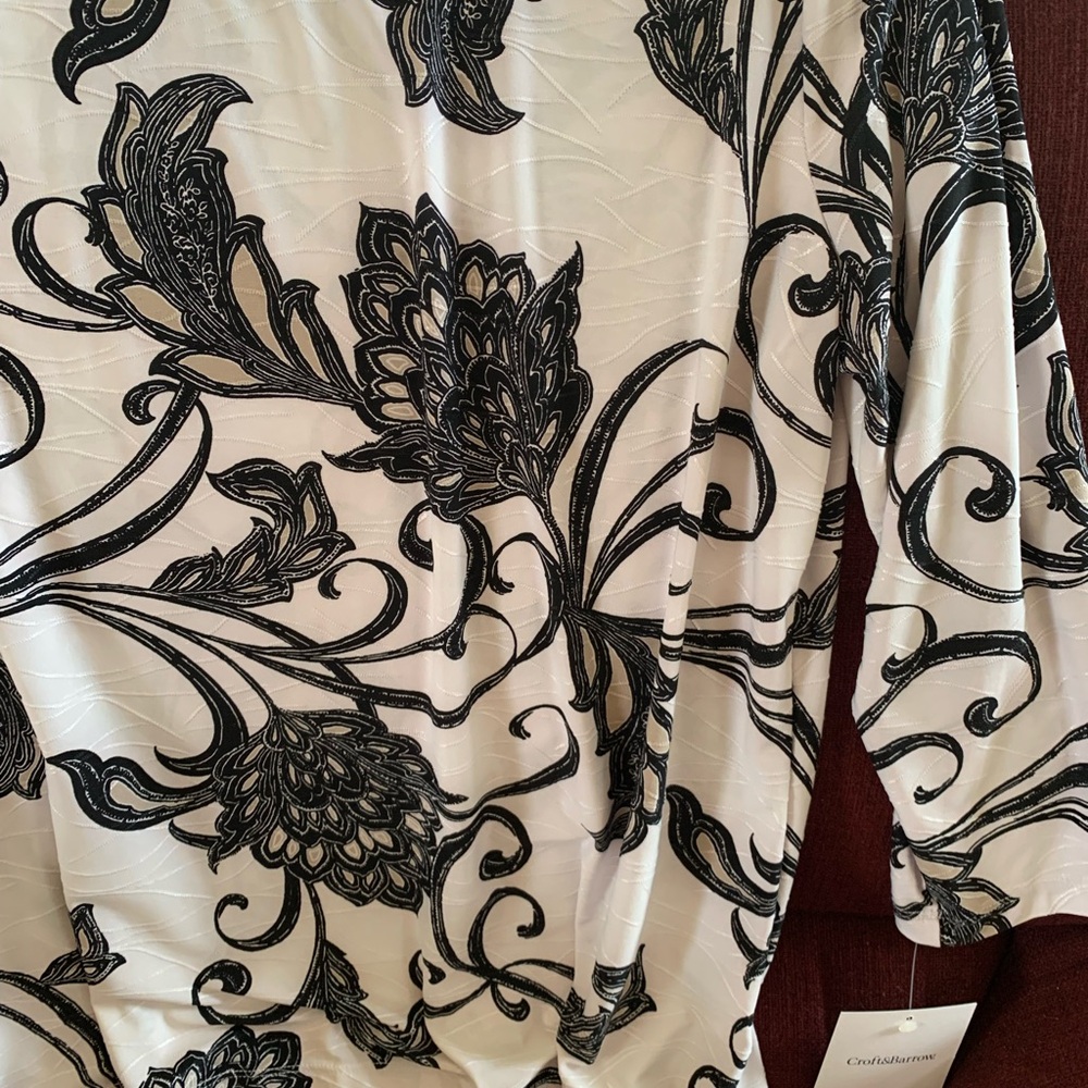 Black and White Patterned Top